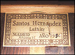 Label of a 1930 Santos Hernandez guitar